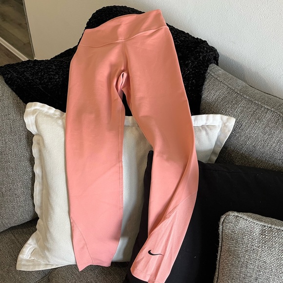 Nike light pink yoga pants